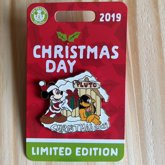 Disney Pins - Picture 8 of 8